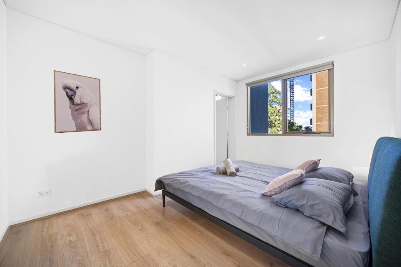 Apartment Cozy In Chatswood Next To Train Station Sydney