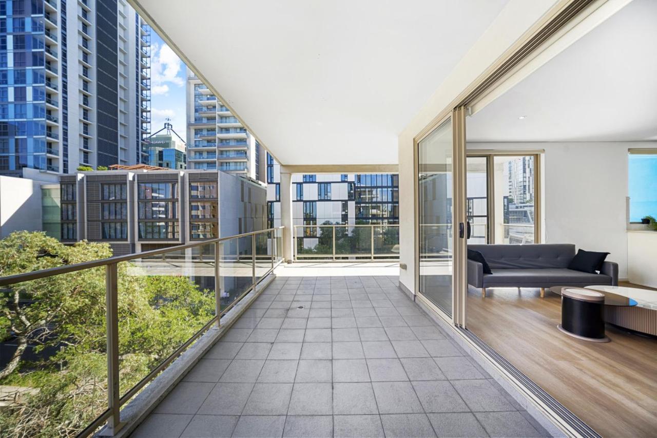 Cozy In Chatswood Next To Train Station Apartment