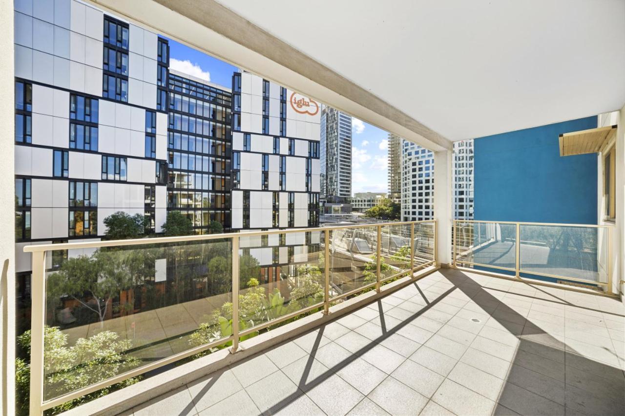 Cozy In Chatswood Next To Train Station Sydney
